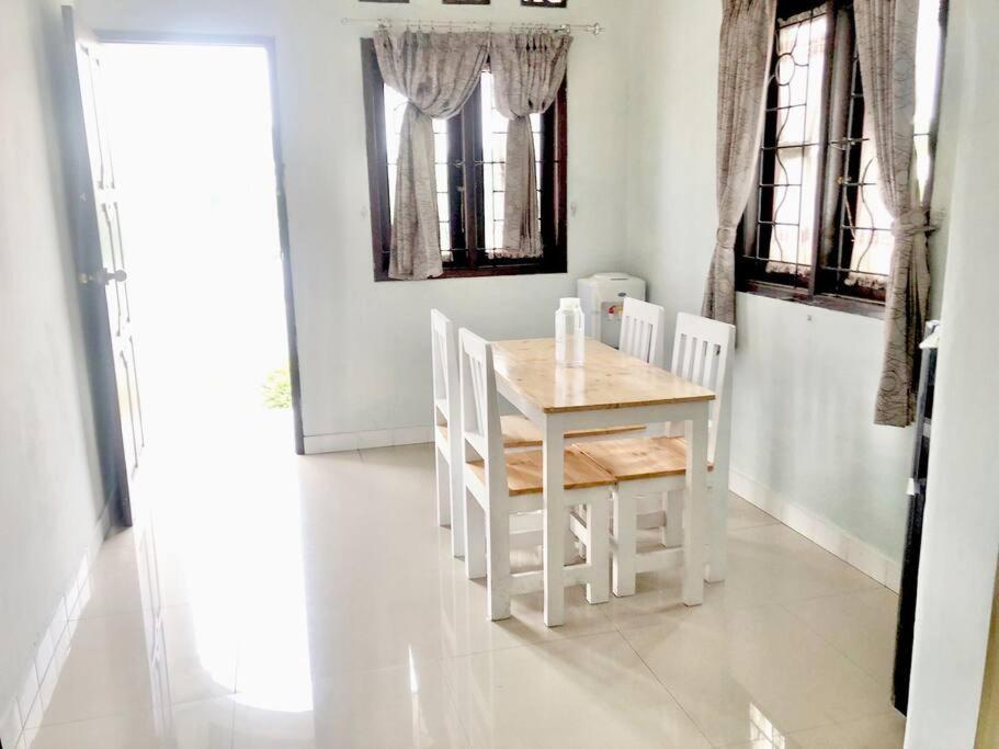 Villa A One Puncak Cilama Bagian luar foto